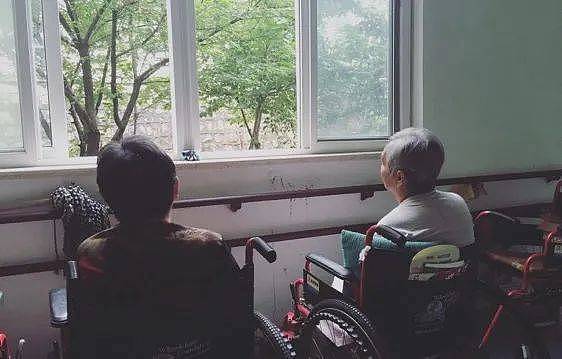 200万中国老人隐秘的性与爱江湖:七旬老人撩骚多个女性被养老院赶走(组图) - 5
