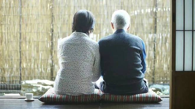 200万中国老人隐秘的性与爱江湖:七旬老人撩骚多个女性被养老院赶走(组图) - 2