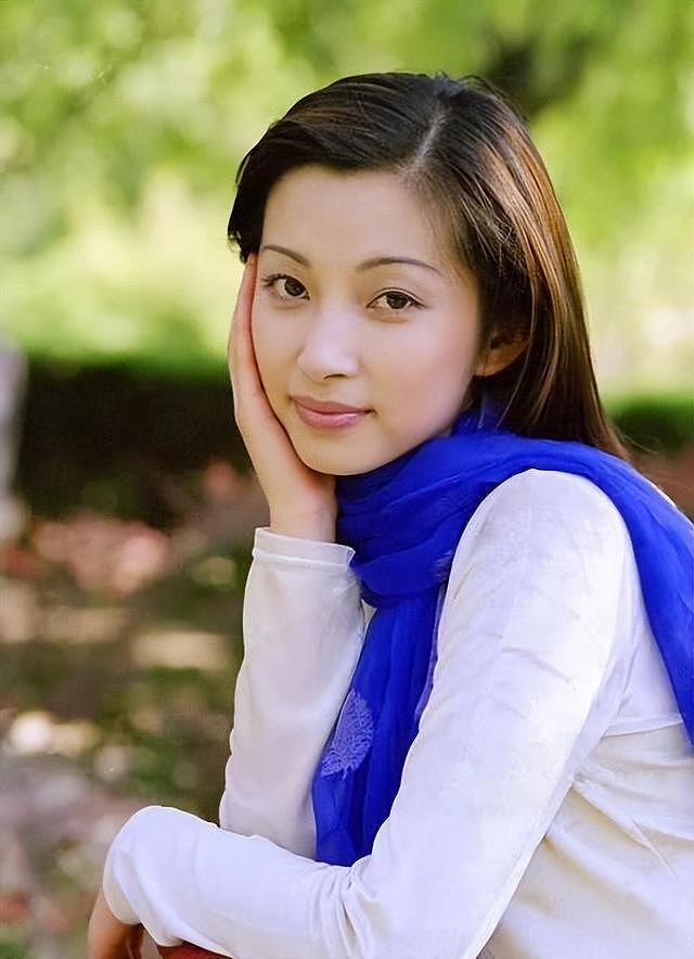 李冰冰成“四旦双冰”最大赢家？小镇老师逆袭，未婚无娃又狠又飒（组图） - 9