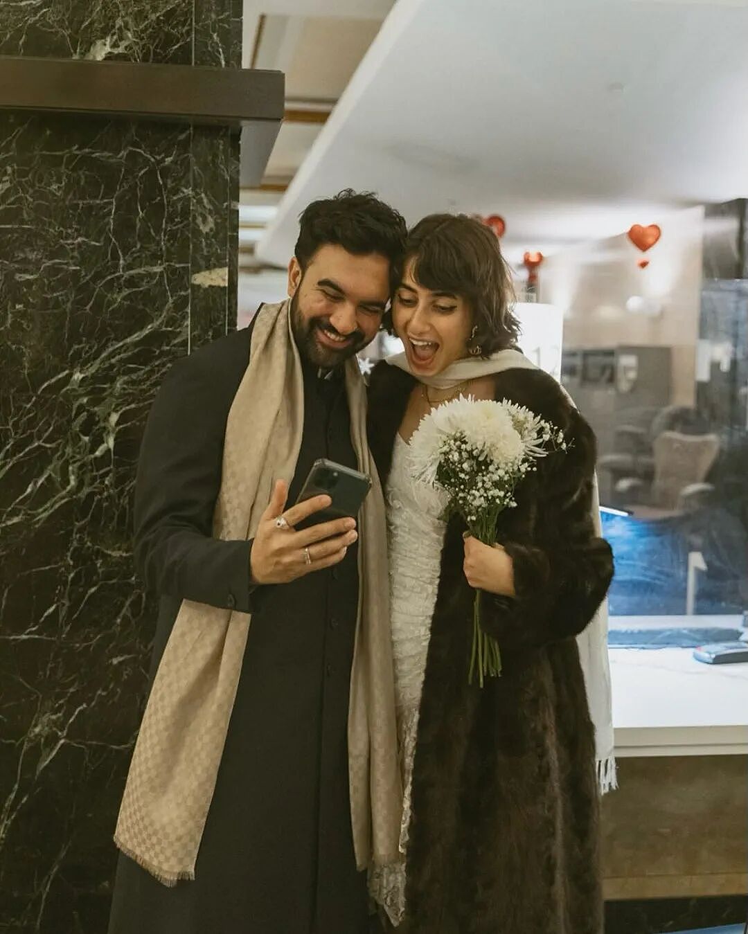 最年轻纽约第一夫人“地铁婚礼”刷屏!网友:就算是装的,我也认了(组图) - 28