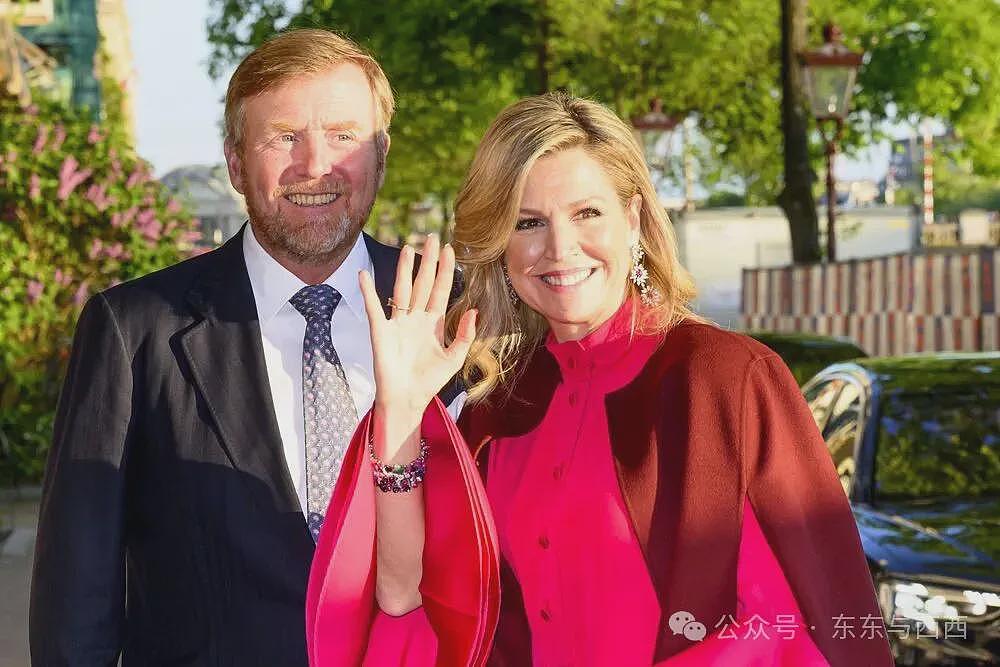 她才是王后顶配！寒冬穿短袖斗艳总统夫人，带公主闯联合国赢很大（组图） - 5