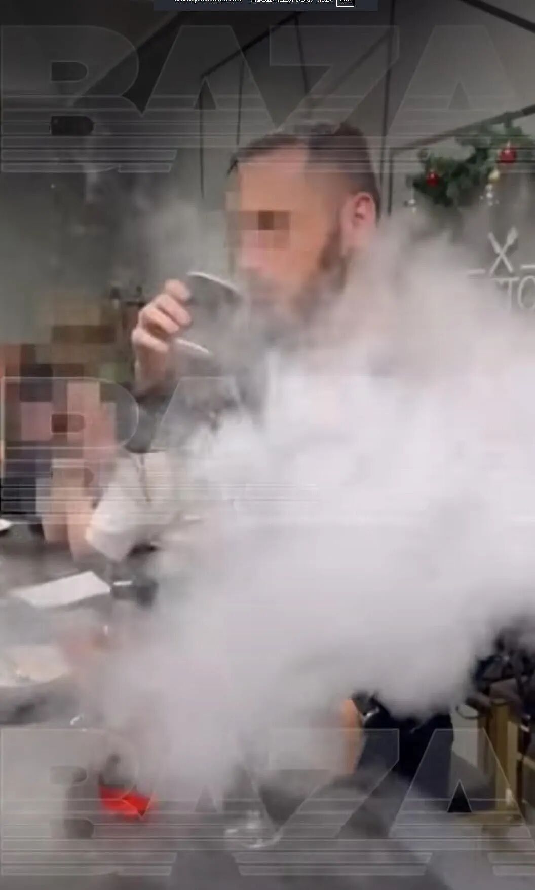 俄罗斯老哥喝下“液氮饮料”，呛得直不起腰，前一秒还在笑，马上胃裂了...（组图） - 2