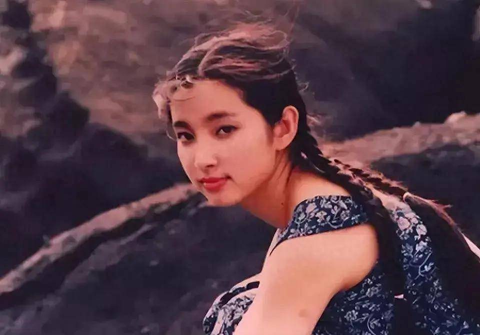 李冰冰成“四旦双冰”最大赢家？小镇老师逆袭，未婚无娃又狠又飒（组图） - 5
