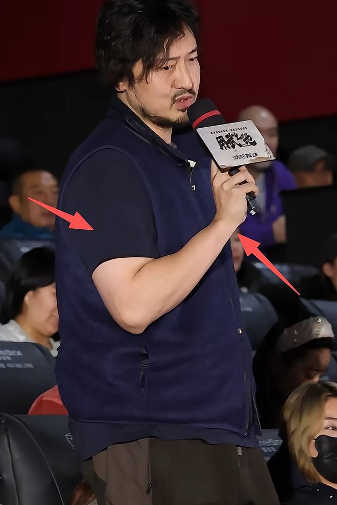 王传君生病后近照变化大,面部浮肿肚子胖成球,疑似因吃药受影响(组图) - 7