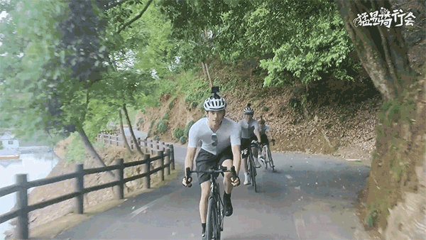 李现到处拍，吴磊到处骑，王一博到处爬…男明星们扎堆“卷户外”（组图） - 22
