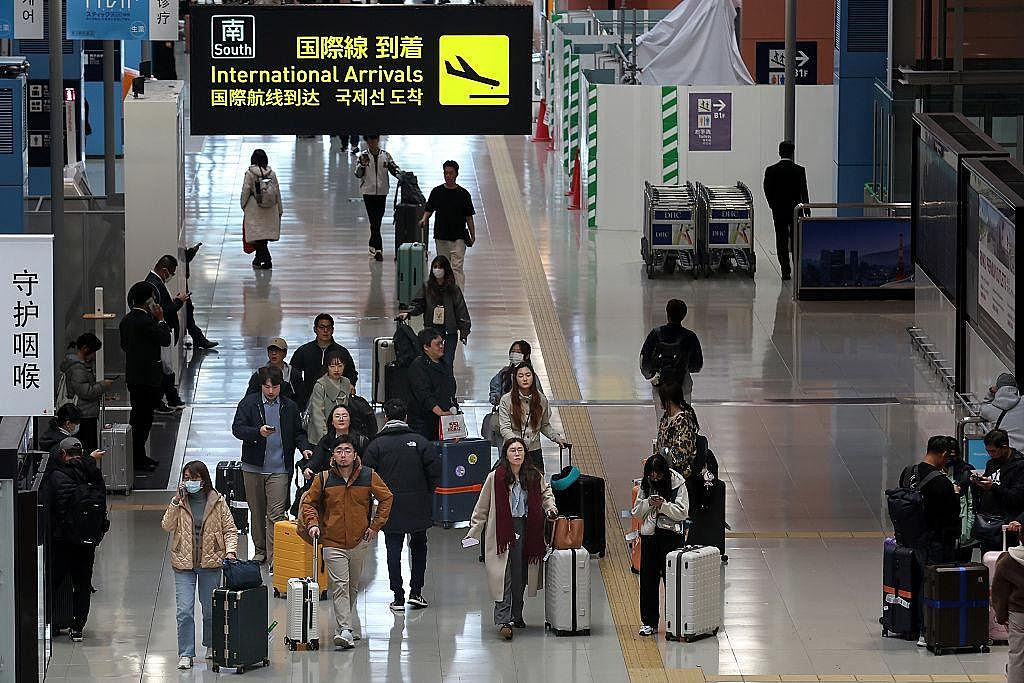 中日关系紧张，日本旅游业生意受影响，11月下旬起中国顾客人数锐减（组图） - 1