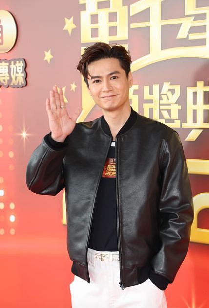 夺视帝大热门!TVB上位男星或与视后太太齐出席,透露有积极拉票(组图) - 3