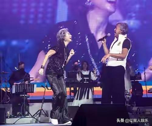 78岁林子祥与64岁叶倩文开唱，全程唱跳近3小时（视频/组图） - 7
