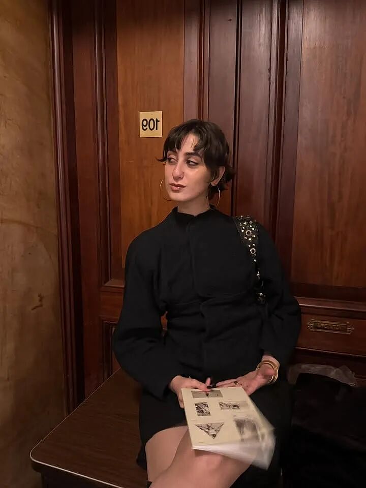 最年轻纽约第一夫人“地铁婚礼”刷屏!网友:就算是装的,我也认了(组图) - 12