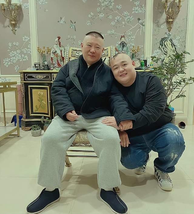 老戏骨现身国外庆圣诞节！姜昆遭热议，《亮剑》王全有惨遭利用（组图） - 17