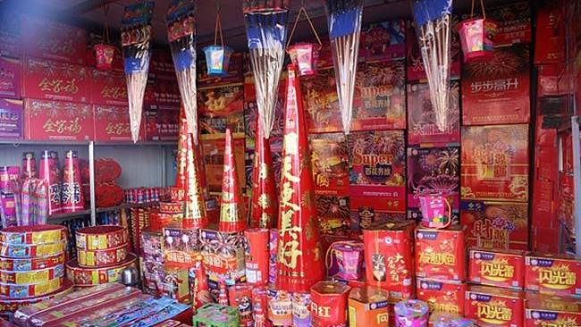 继山西后成都放宽春节爆竹烟花禁令:中国春节有望为烟花松绑?(组图) - 1