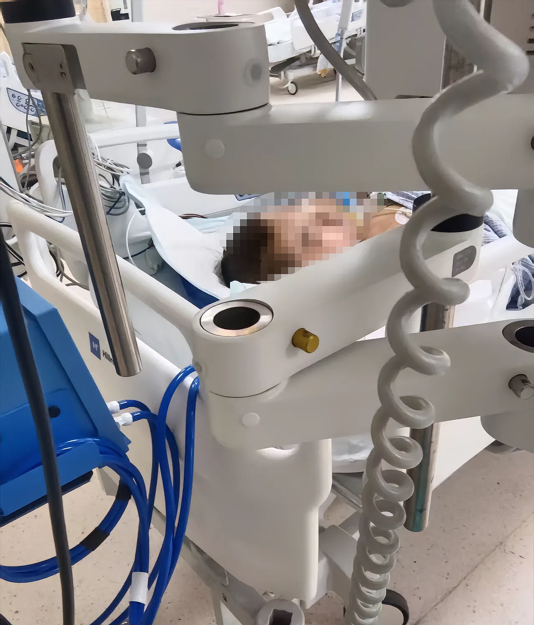 苏州学生在校考试期间坠楼昏迷超一月，家属称事发前曾被老师谈话（组图） - 1