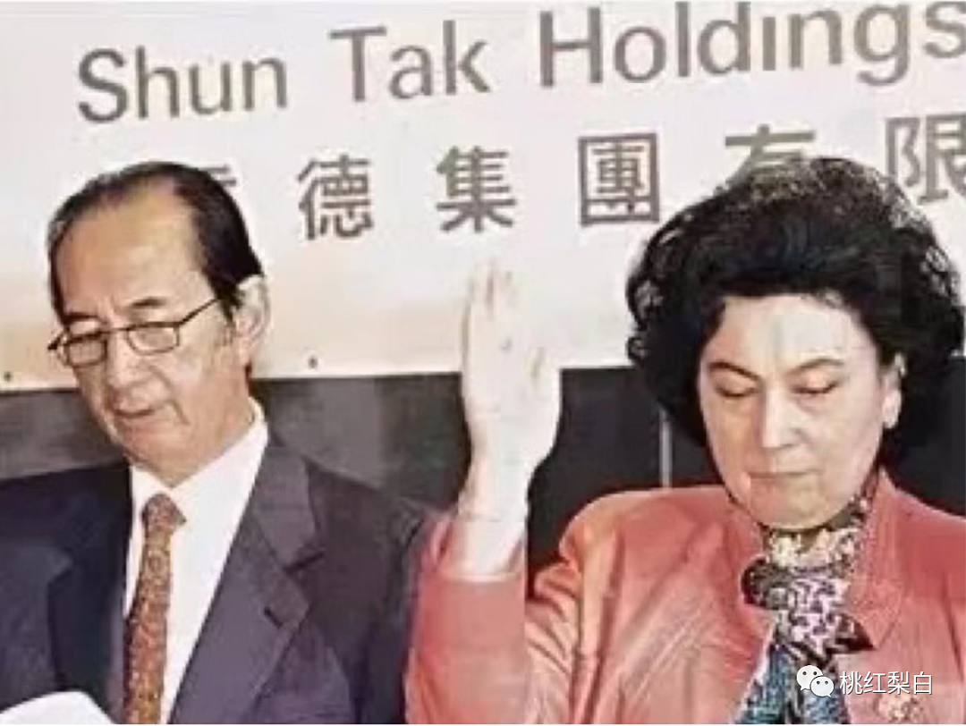 宣布生下私生子！与弟苟且深陷不伦恋，她为钱和亲哥反目成仇？（组图） - 25
