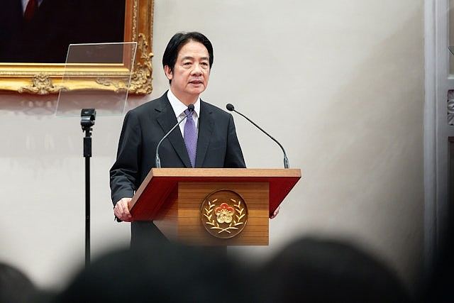 美国宣布大规模对台军售，人民日报：武装台湾必成台独噩梦（组图） - 2