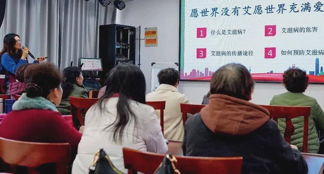 老年艾滋病感染人数持续上升,他们是怎么得的病?(组图) - 1