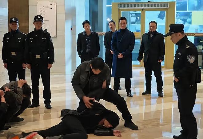 罚罪2:黄景瑜演技被张桐吊打,却赢在长相,男明星颜值太重要(组图) - 10