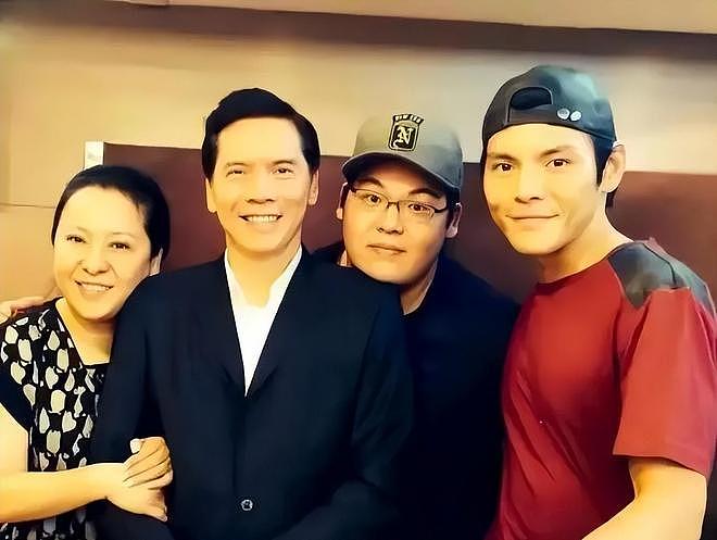 向华强劝大家放弃“养儿防老”的思想,直言养老“不要指望儿子”(组图) - 4