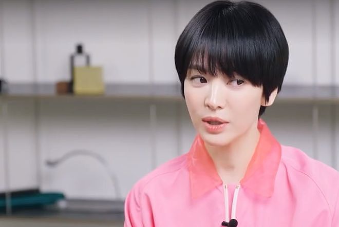 宋慧乔采访视频释出：曝喜欢婴儿爽身粉香味，建议粉丝活在当下（组图） - 4