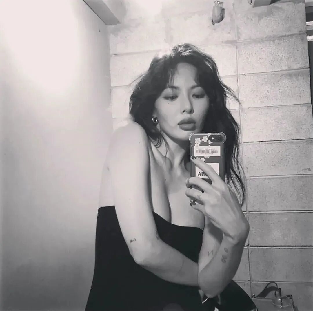 【美女】韩国“性感小野马”被渣男出轨，35c配23英寸小蛮腰，网友：这尤物身材还不满足？（组图） - 5