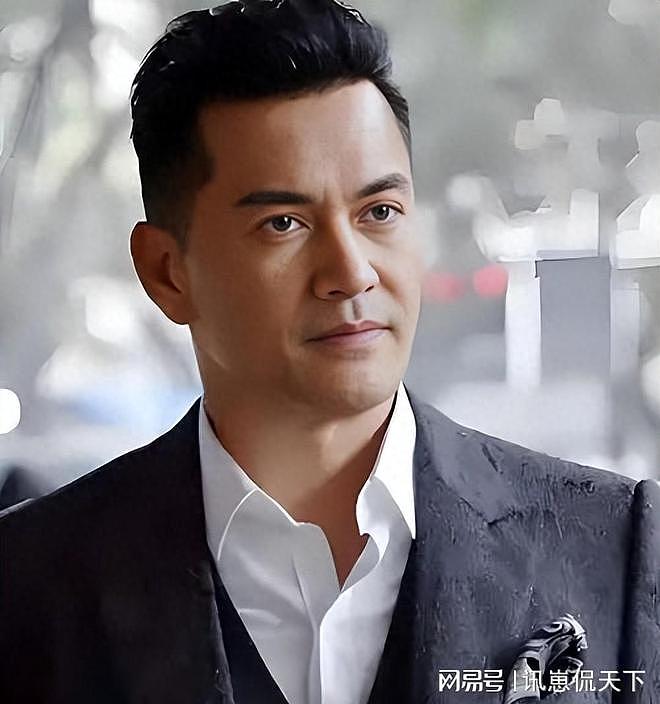 一婚娶周海媚,二婚娶邝美云,三婚娶富婆,70岁仍是“不老男神”(组图) - 1
