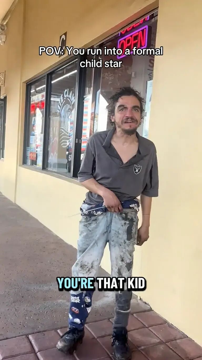 心碎! 热门童星沦为流浪汉,衣衫褴褛被认出,状态堪忧!母亲却拒收捐款(组图) - 3