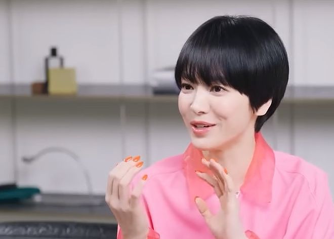 宋慧乔采访视频释出：曝喜欢婴儿爽身粉香味，建议粉丝活在当下（组图） - 9