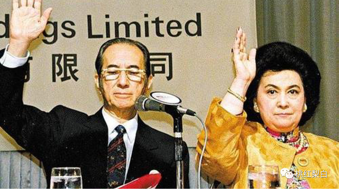 宣布生下私生子！与弟苟且深陷不伦恋，她为钱和亲哥反目成仇？（组图） - 17