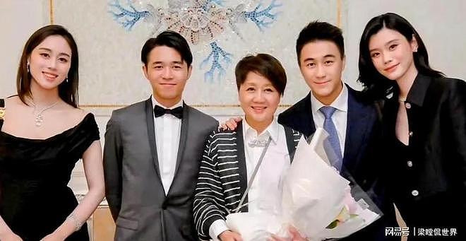 奚梦瑶和小姑子处成闺蜜！圣诞一周都形影不离，陪完婆婆又陪老公（组图） - 14