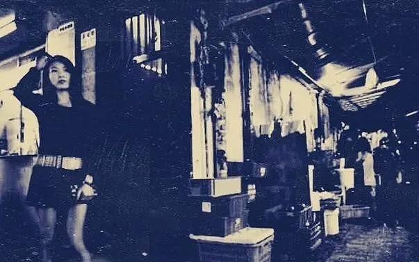 90年代中国街头巷尾 “风尘女子”们的旧照（组图） - 17