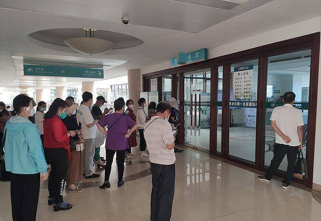 三亚不香了？东北人撤离成潮，压垮他们的不是物价（组图） - 6