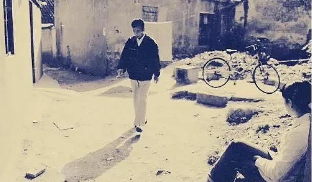 90年代中国街头巷尾 “风尘女子”们的旧照（组图） - 10