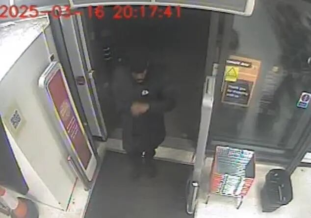 在超市制止插队，被黑人当众殴打身亡，妻子目睹全程，结果凶手只判了5年？（组图） - 4