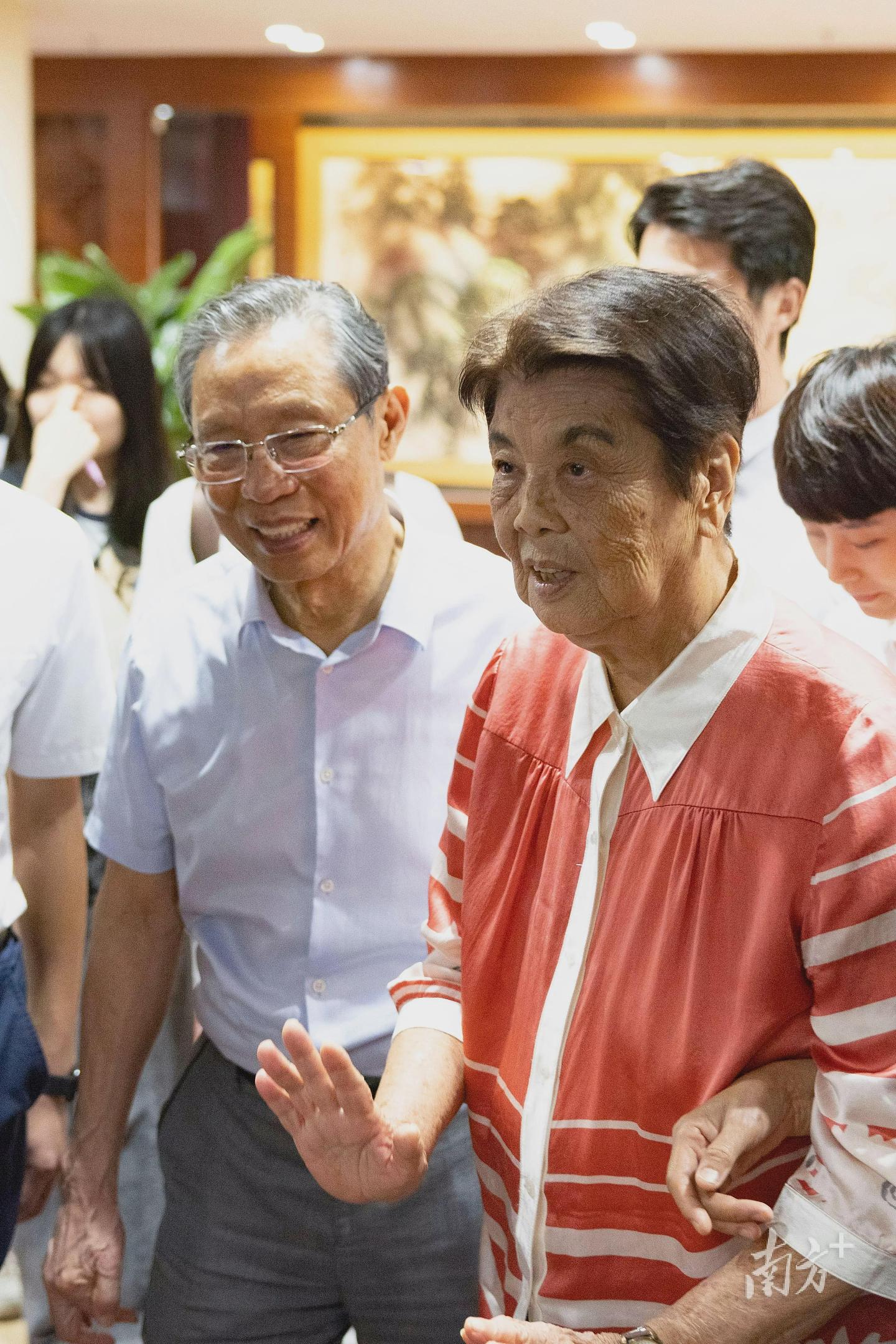钟南山妻子入选中国篮球名人堂，二人因体育结缘（组图） - 3