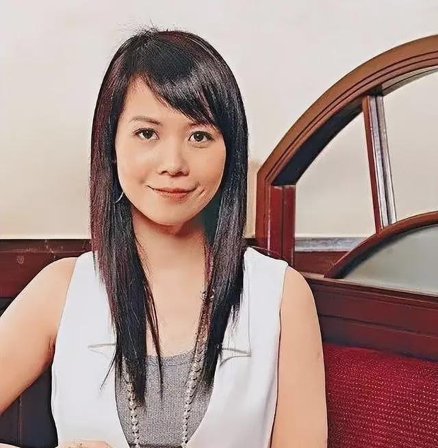 香港史上“最丑小三”，长相平平上不了桌，富豪却上赶着跟她求婚（组图） - 8