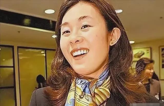 香港史上“最丑小三”，长相平平上不了桌，富豪却上赶着跟她求婚（组图） - 21