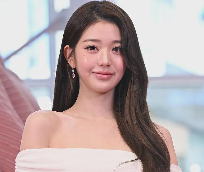 韩女团爱豆张元英辱华升级！在港参加活动发言挑衅，相关代言被抵制连夜捂嘴（组图） - 1
