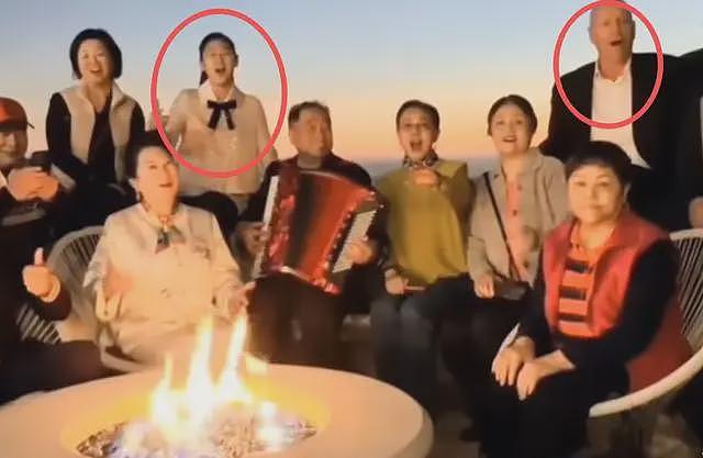 姜昆视频拍摄者不忍了！露脸回应视频拍摄地点，圣诞事件真相大白（组图） - 11