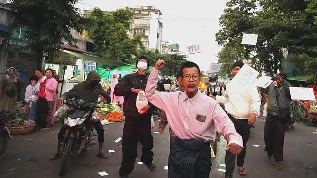 “我们会投票,但不是出自真心”:走进缅甸军政府精心策划的大选(组图) - 3