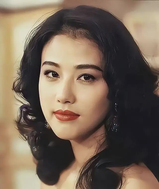 一婚娶周海媚,二婚娶邝美云,三婚娶富婆,70岁的吕良伟仍是“不老男神”(组图) - 7