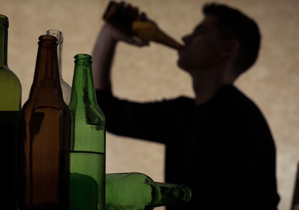 26岁深圳壮男子惊觉变“不举侠”，连续3日饮酒应酬出事？（组图） - 2