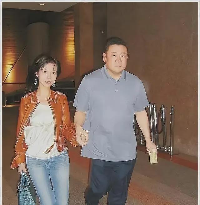 香港史上“最丑小三”，长相平平上不了桌，富豪却上赶着跟她求婚（组图） - 12