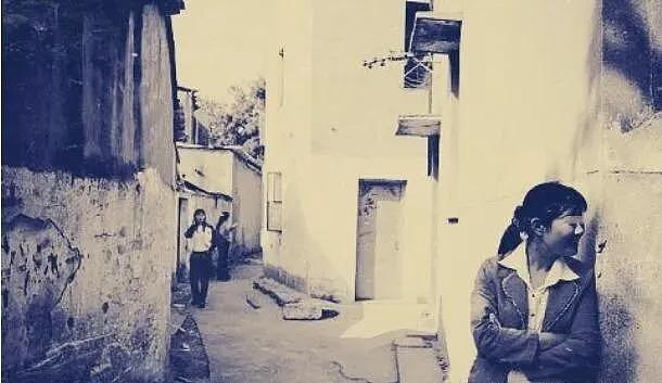 90年代中国街头巷尾 “风尘女子”们的旧照（组图） - 11