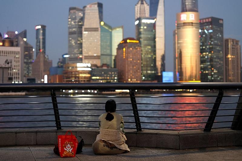 中国多地临时取消2026跨年夜活动，大批网友失望（组图） - 1