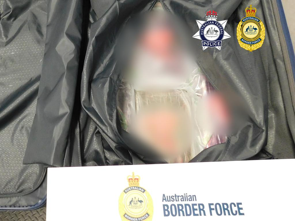 澳警方提醒：假期出国游的人，如果有人给你$6万做这事，赶紧跑（组图） - 8