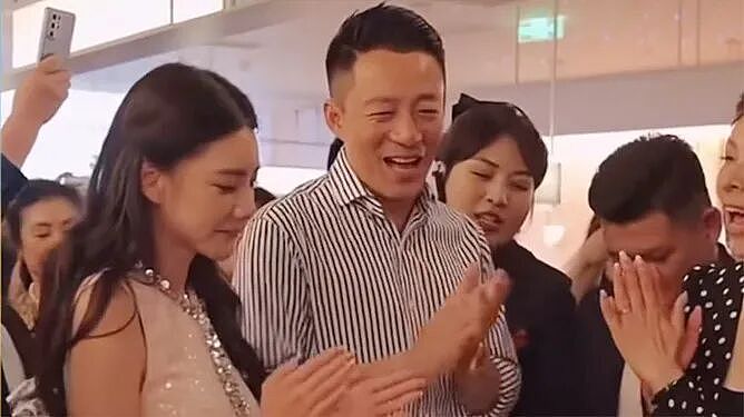 汪小菲飞台北陪孩子过圣诞，马筱梅挺孕肚开派对，玥儿短发出镜好美（组图） - 8