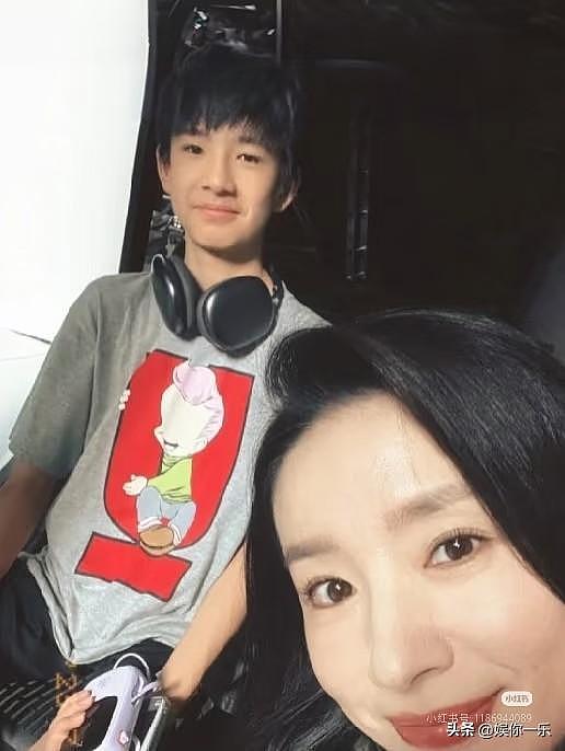 董洁自曝儿子高二，为陪娃今年只拍1部戏！顶顶瘦又高，长胡子了（组图） - 20
