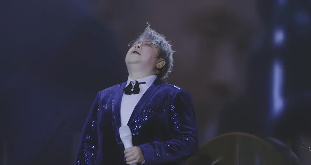 韩红拒绝人情世故,并打了男司机一拳....(组图) - 30