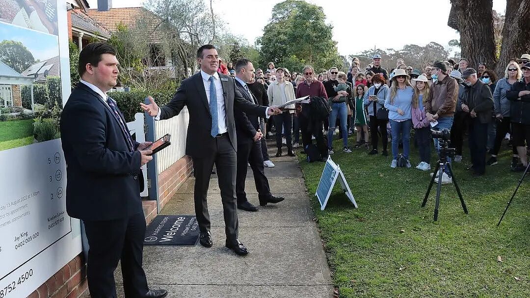 澳洲房价将迎新一轮暴涨!布里斯班或再飙升84%,多地房价有望翻倍(组图) - 1