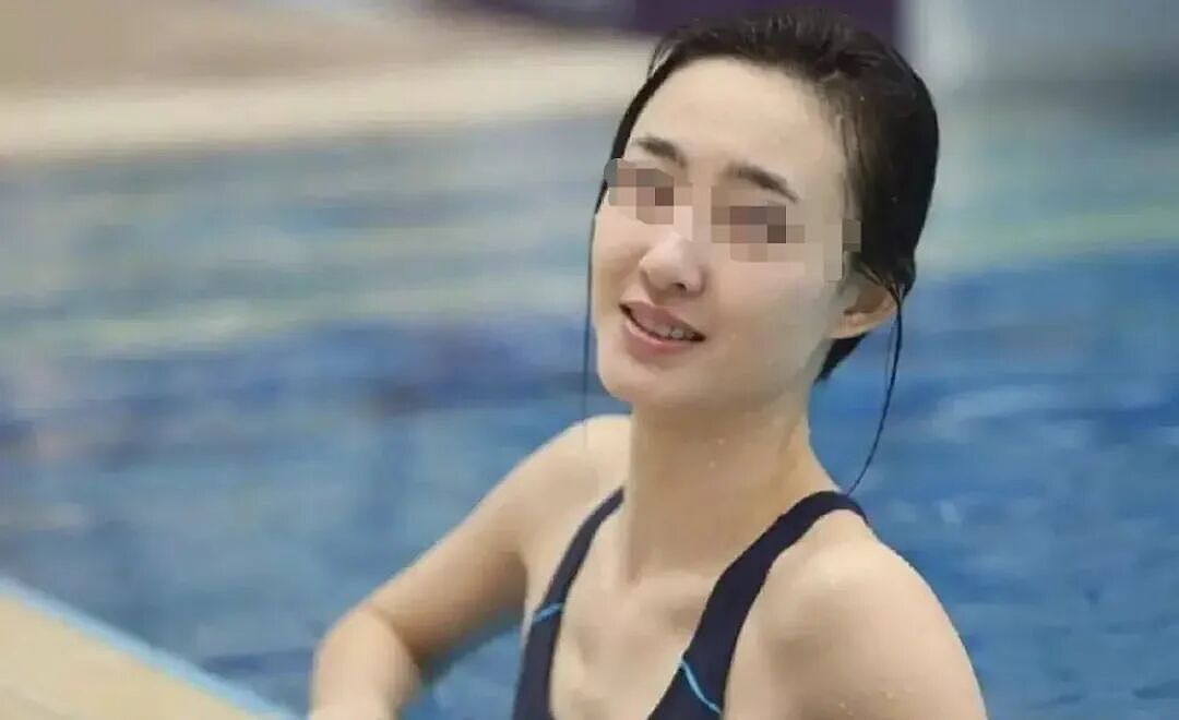 热搜炸了！知名女星王丽坤前夫被判无期徒刑，诈骗超13亿！数千万豪车奢品被拍卖，曾与多位女明星有染（组图） - 8