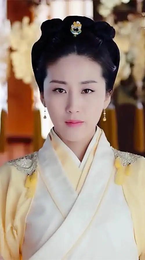 美女演员落入豪门圈套,惨遭老公和小三上门....(组图) - 2